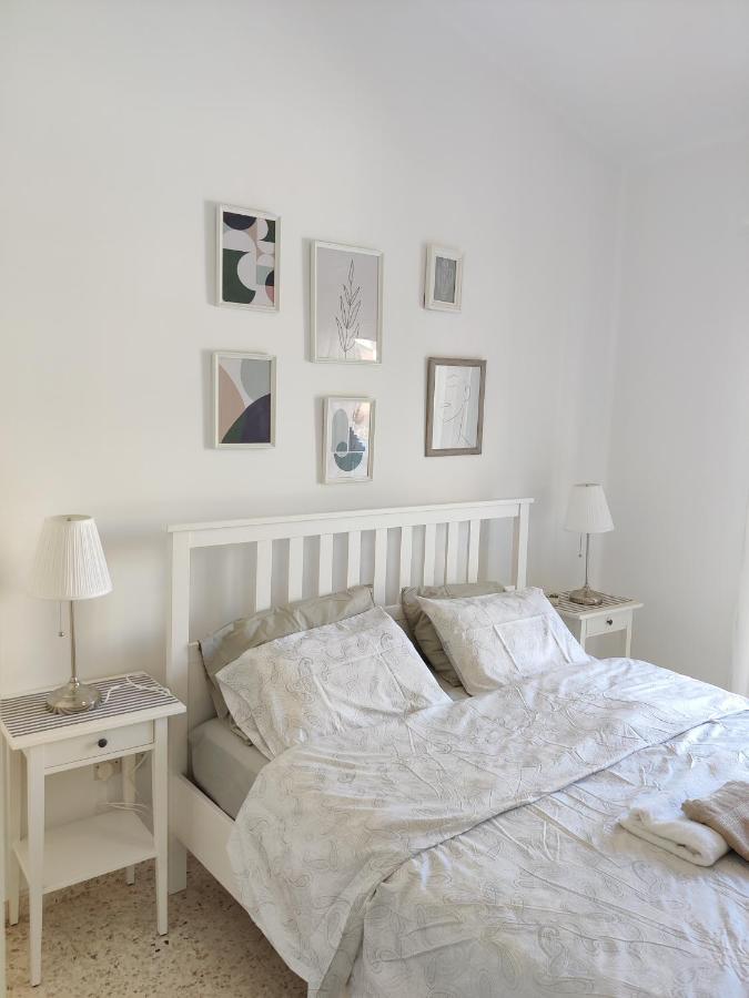 Rachel Suite By The Pool Paphos Esterno foto