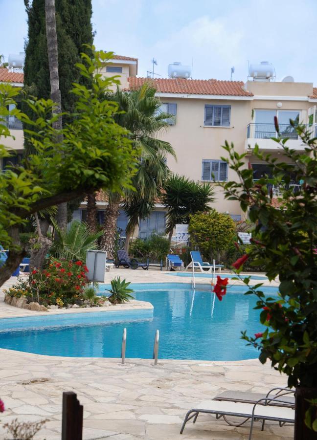 Rachel Suite By The Pool Paphos Esterno foto